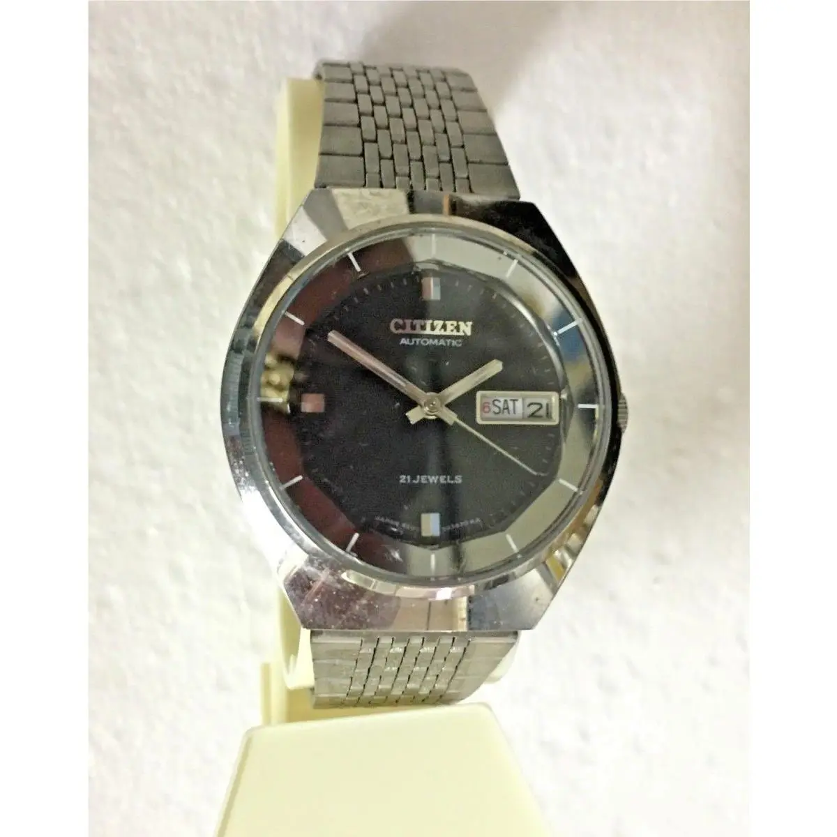 Citizen 21 Jewels Quartz Calendar Formal Wristwatch Unisex Adults