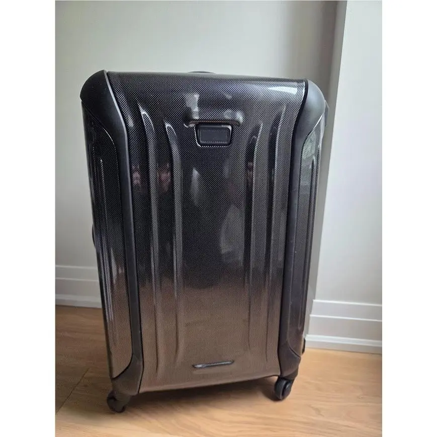 Tumi Vapor Luggage 28 Medium Trip Packing Hard Shell Black Graphite