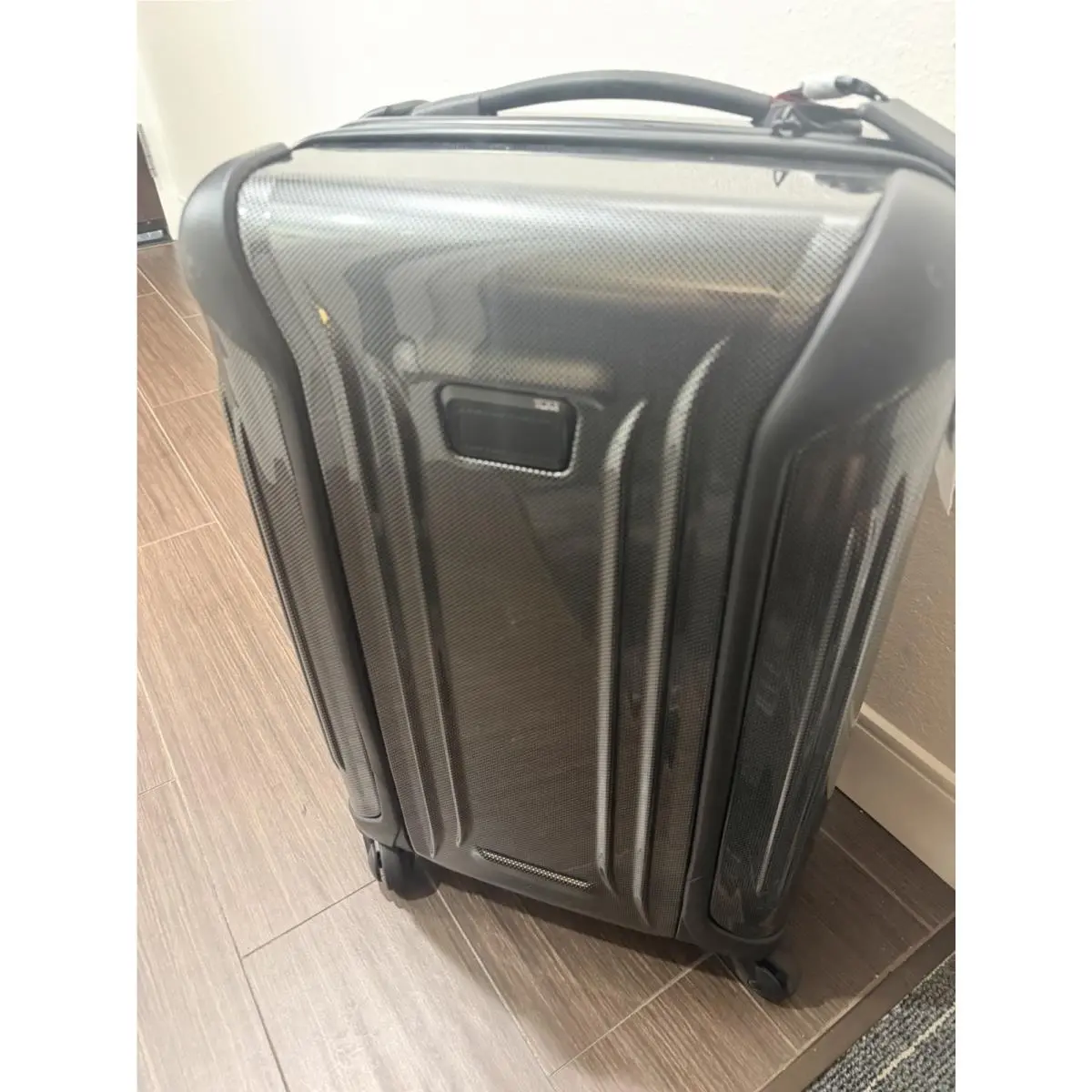 Tumi International Carry-on 98408-1041