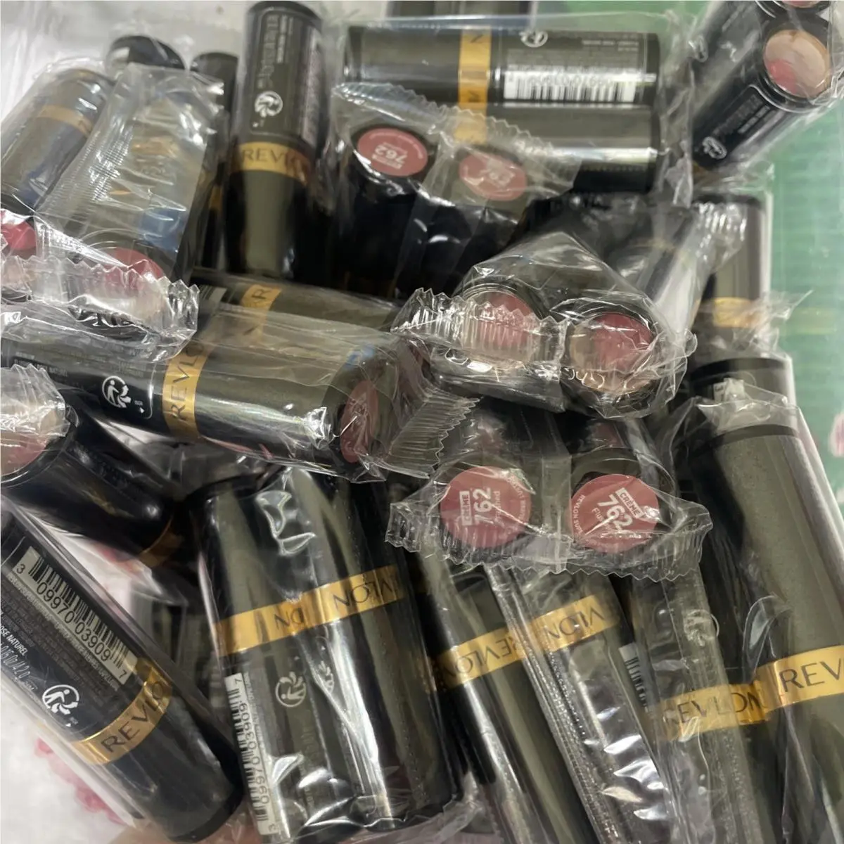 Lot 52 Revlon Super Lustrous Lipstick Flushed 762 Twin Packs