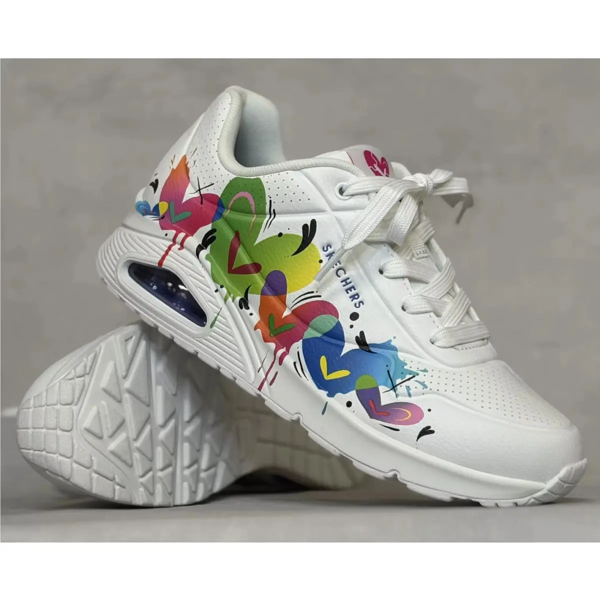 Jason Naylor Skechers Uno Open Your Heart Women`s Sneakers Lifestyle Shoes