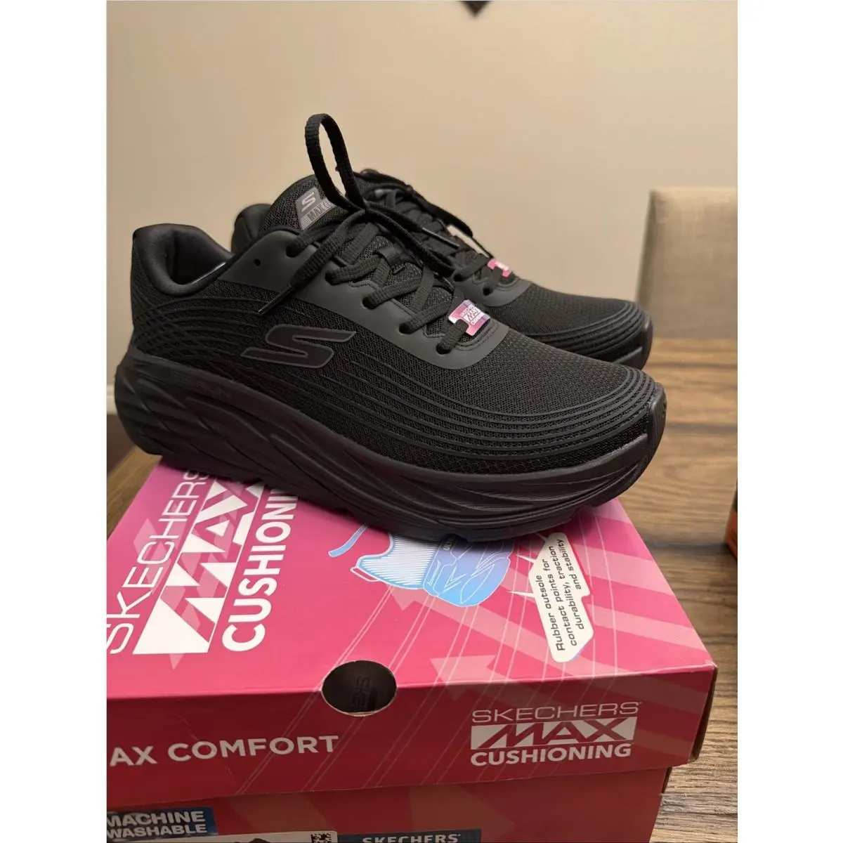Skechers Max Cushioning Elite 3 - Valares Woman’s Sz 10 Wide …bs