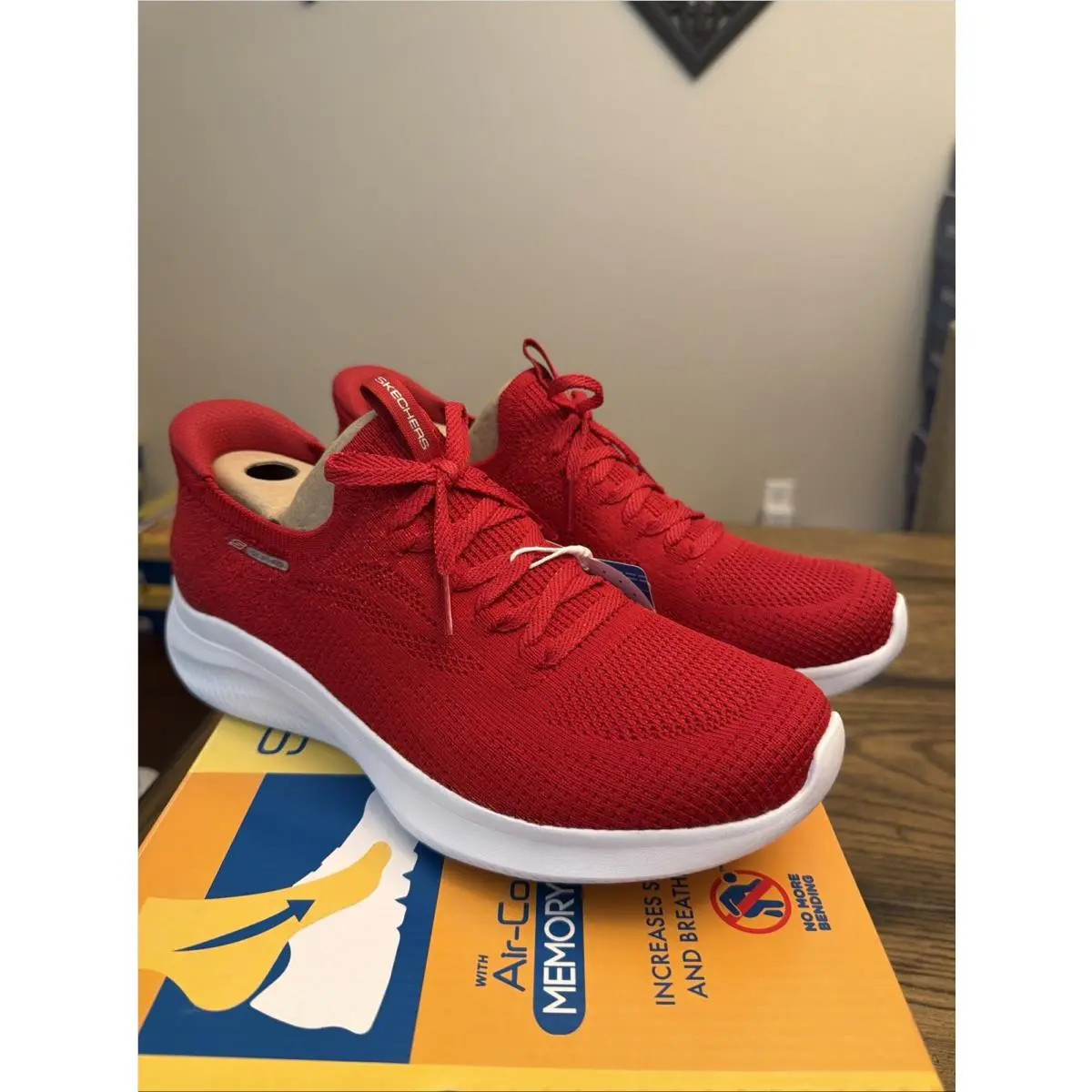 Skechers Slip-ins: Ultra Flex 4.0 Red Woman’s Sz 6.5 ….F3