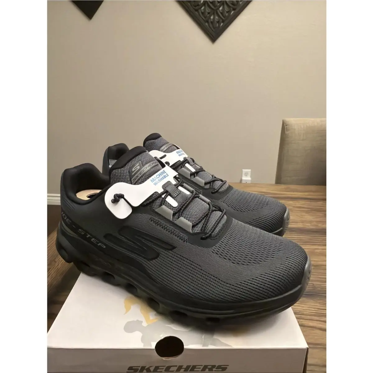 Mens Skechers Go Run Glide Step Arch Fit Casion - Black/charcoal Size 9 …F5