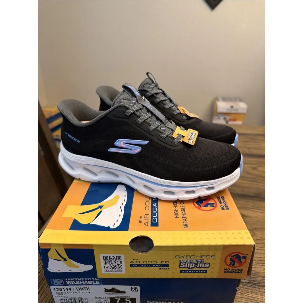 Skechers Go Walk Glide Step 2.0 Maria Slip-ins Black/blue Women SZ 7.5…F2