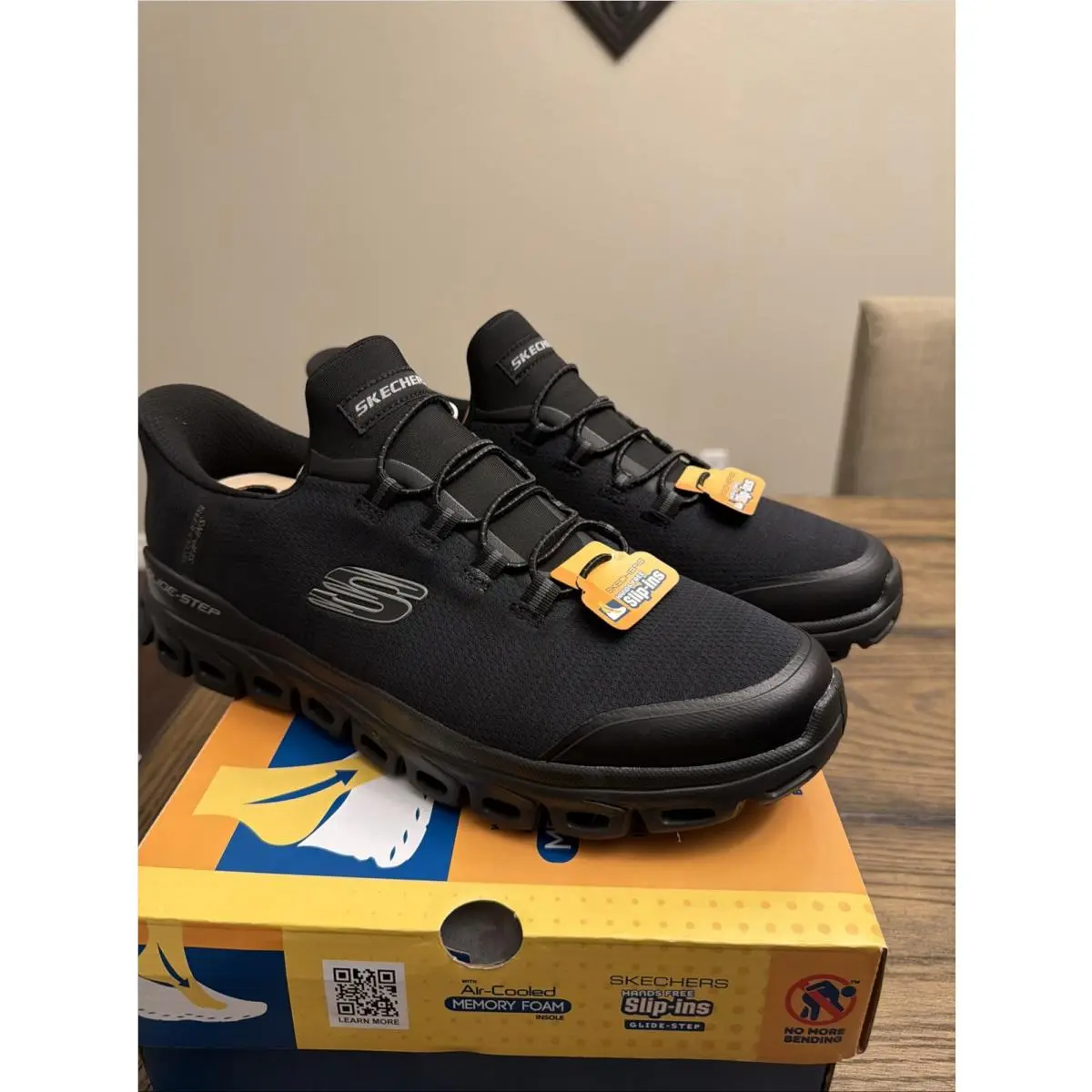 Skechers Men`s Glide Step Zefyr Slip-on Athletic Sneaker Black Sz 9 Wide …F8