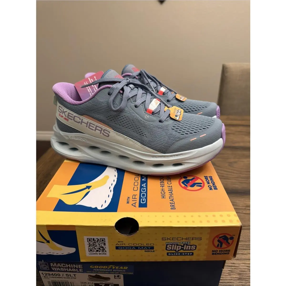 Skechers Max Cushioning Glide-step Womens Size 7.5 Slate Running Shoes ….F8