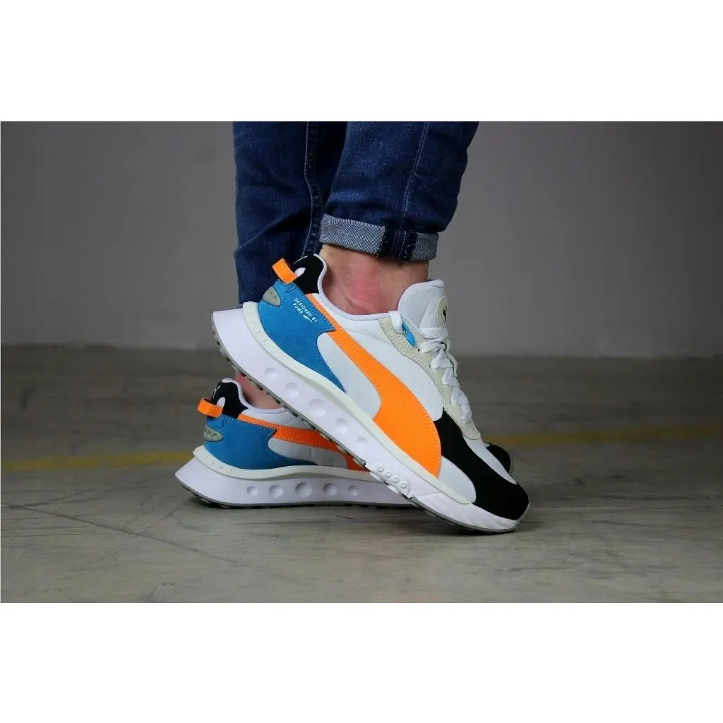 Puma Wild Rider Rollin` Running Shoes. . Mens Size: 11.5