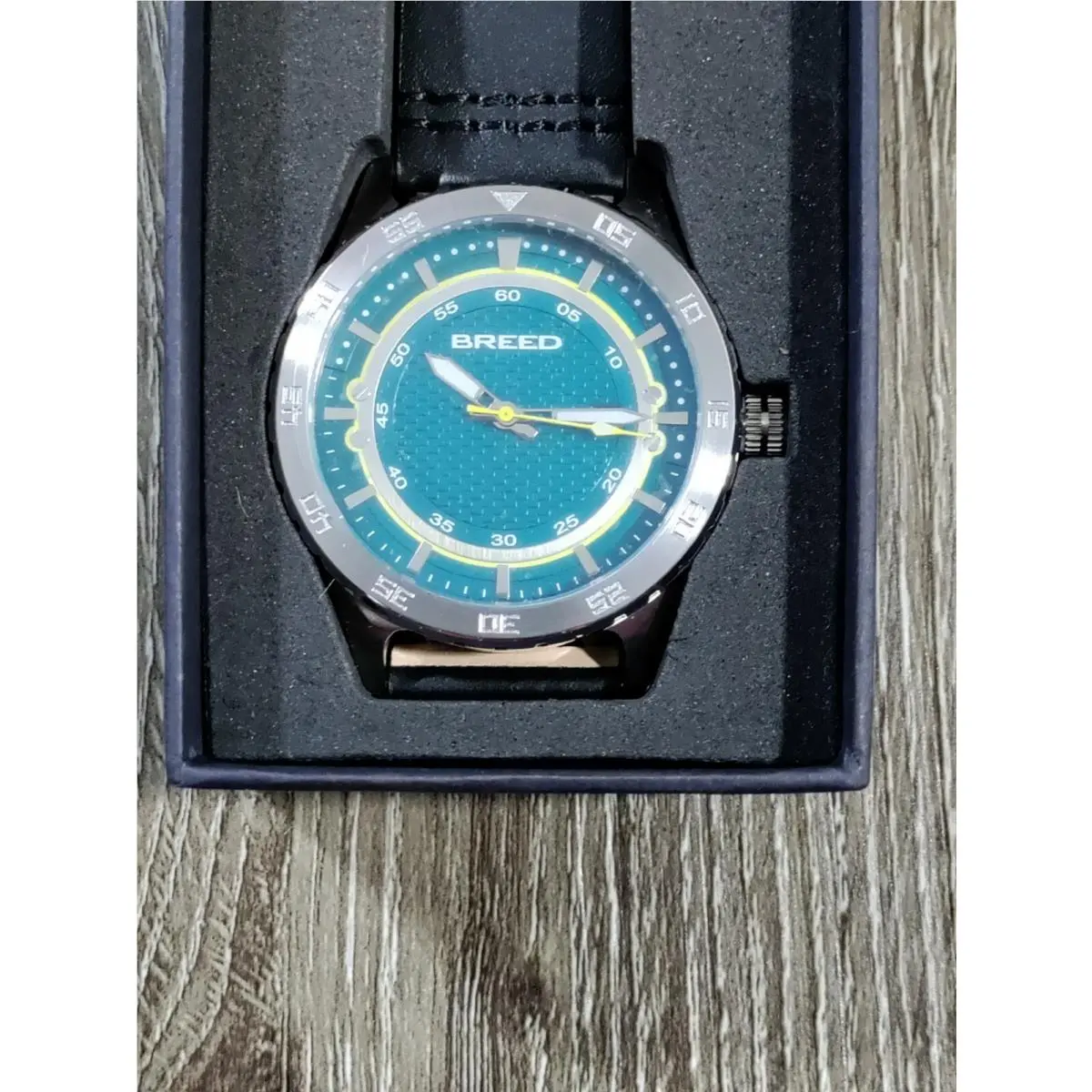 Breed Men`s Mechanic Watch Luminous Hands Teal Dial Leather Band Date BRD8403