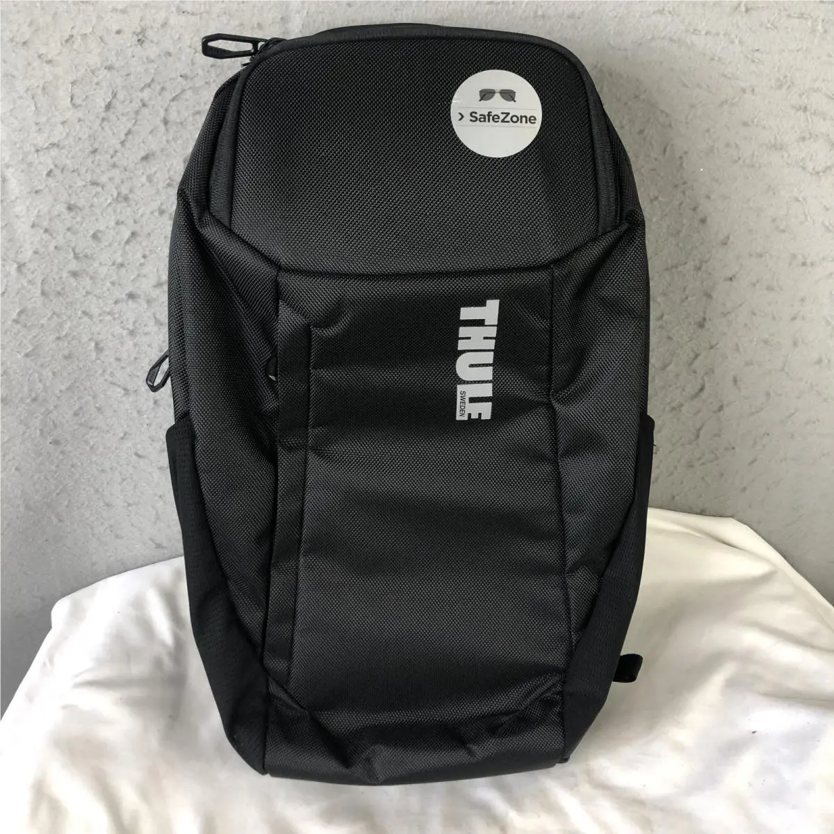 Black 19 Accent Laptop Backpack 20L Safezone Men Travel Work Daypack by Thule