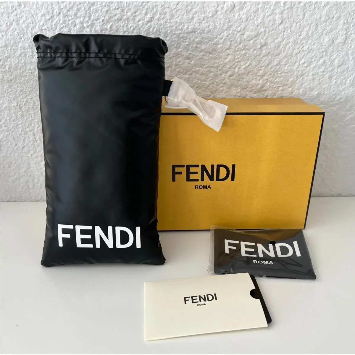 Fendi Sunglasses Eyeglasses Roma Glasses Soft Cushioned Pouch Case