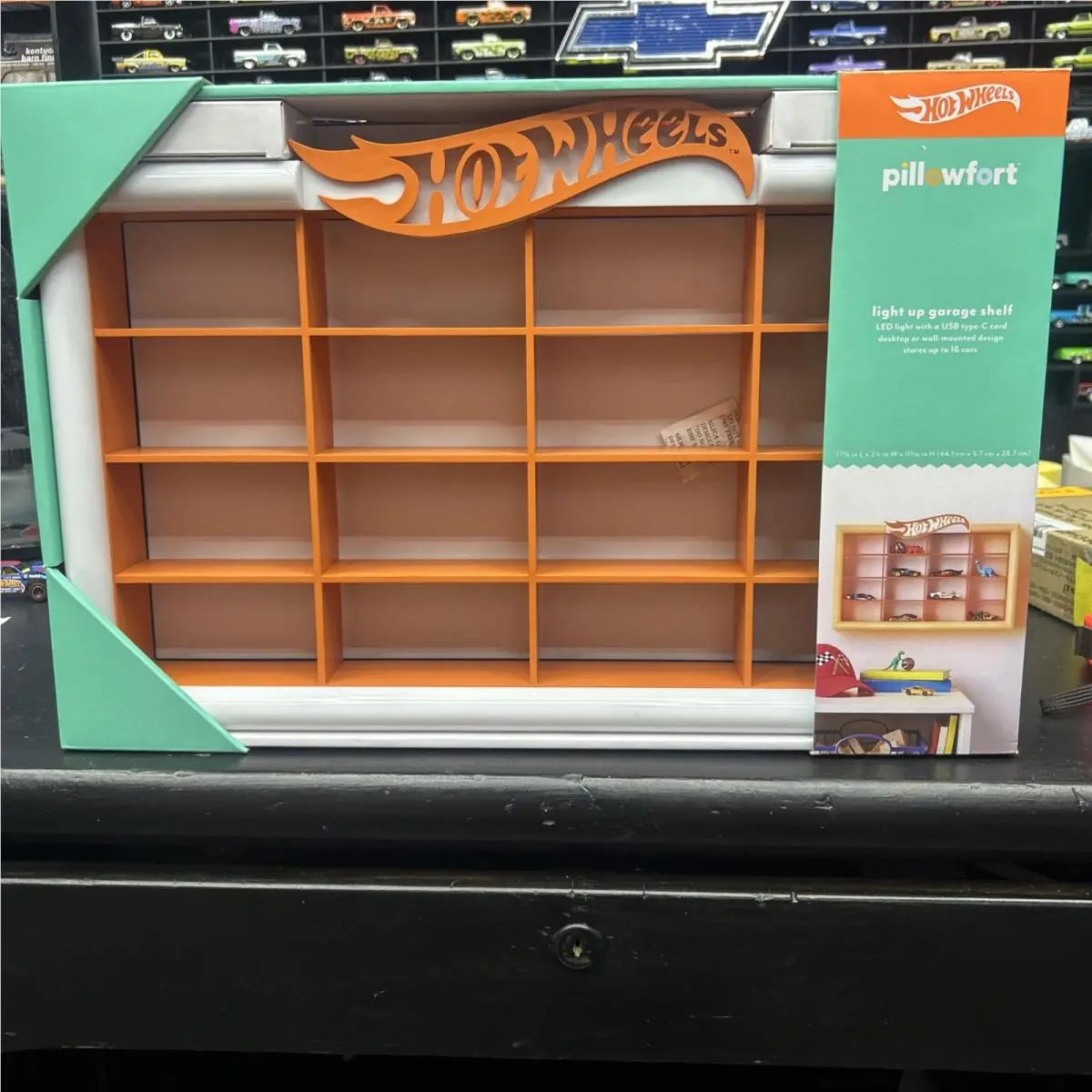 Hot Wheels Light Up Garage Shelf