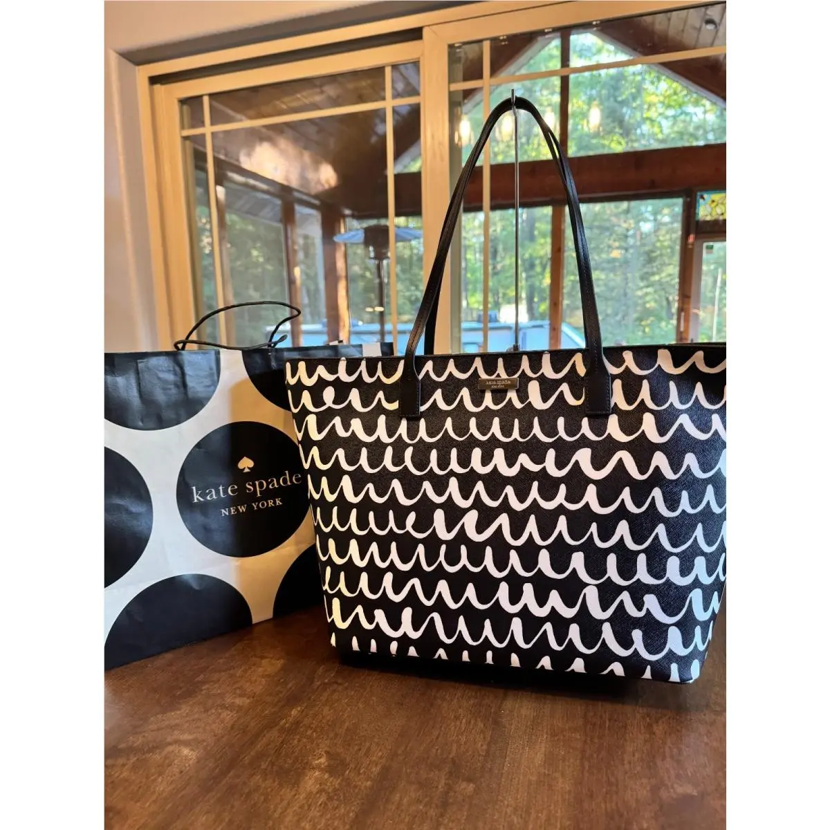 New  Shore Street Margareta Tote - Pop Scallop Black White by Kate Spade