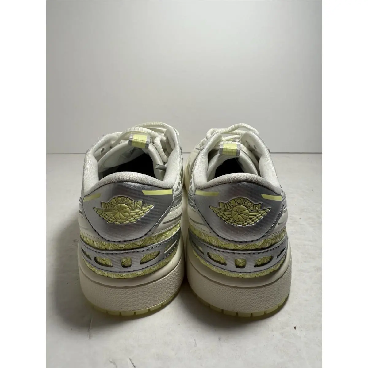 Nike shoes - Air Jordan 1 Low - Air Low - HQ2186-130 - Green 3