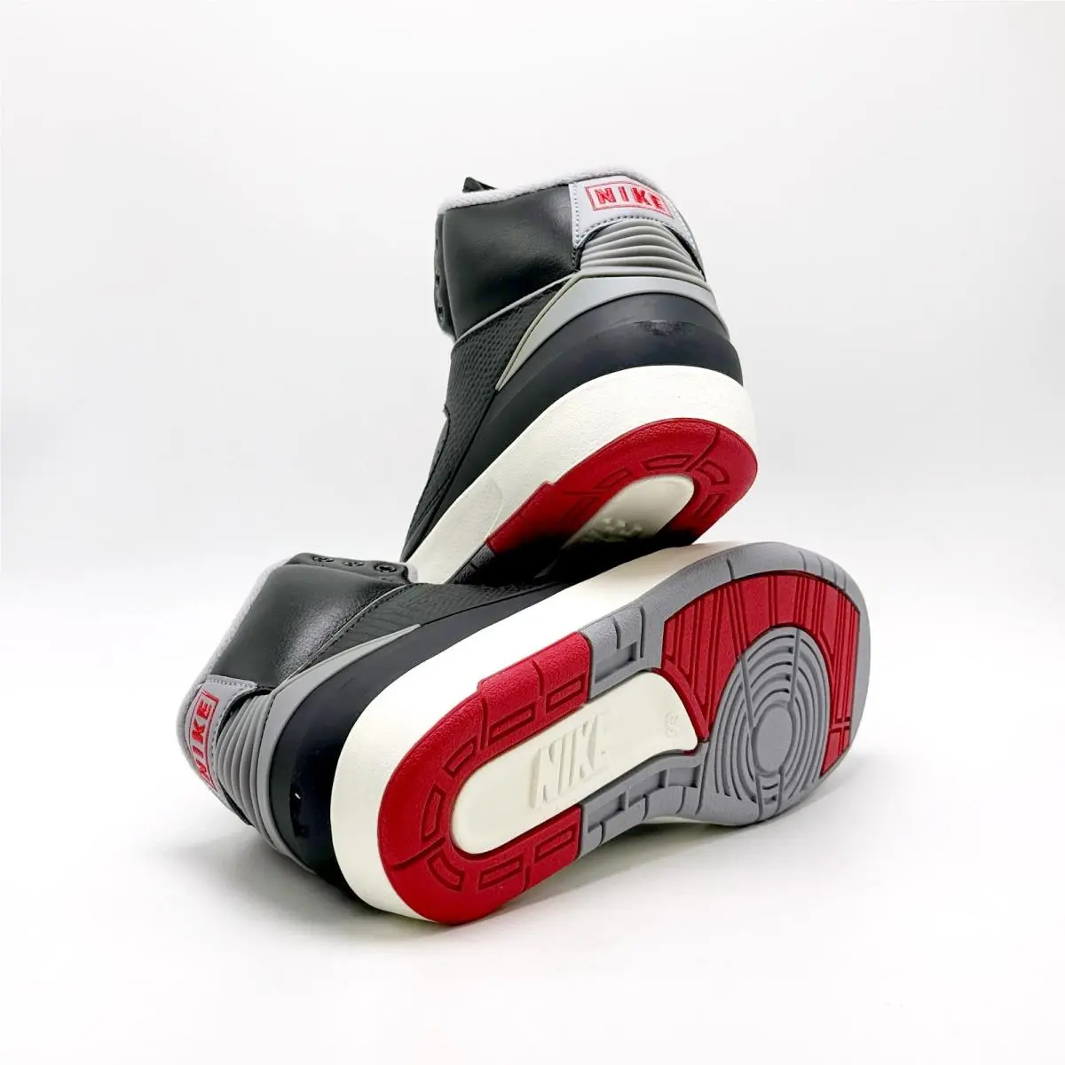 Nike shoes - Air Jordan 2 - Air - Black 3