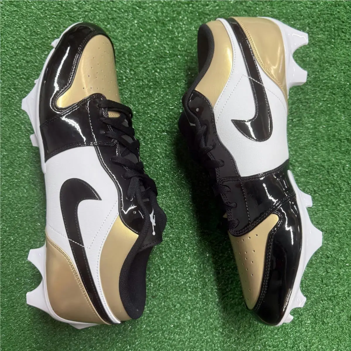 Nike shoes - Jordan 1 Low TD Cleat Patent Gold Toe - FJ6245-701 - White 6