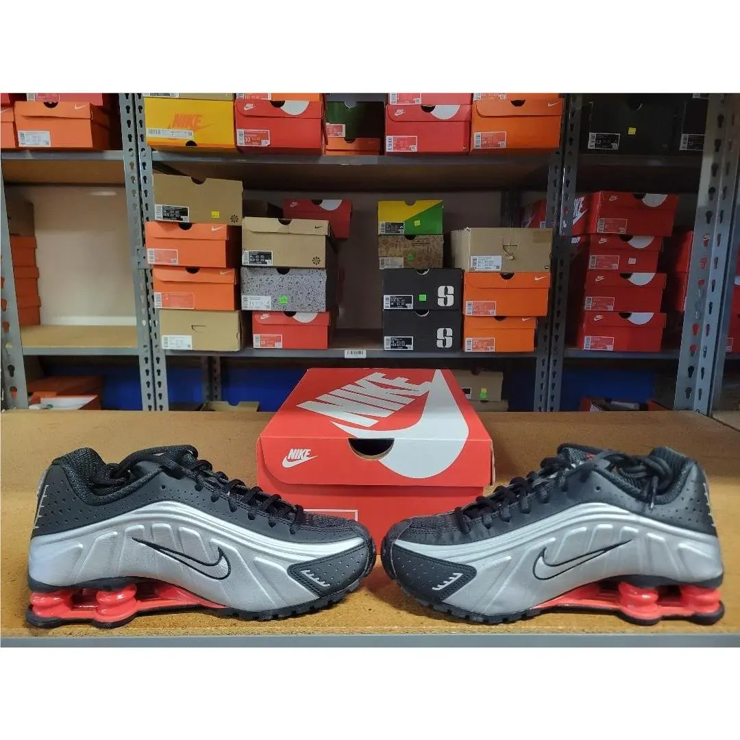Nike shoes - Nike Shox R4 - Shox - AR3565 011 - Black Metallic Silver 7