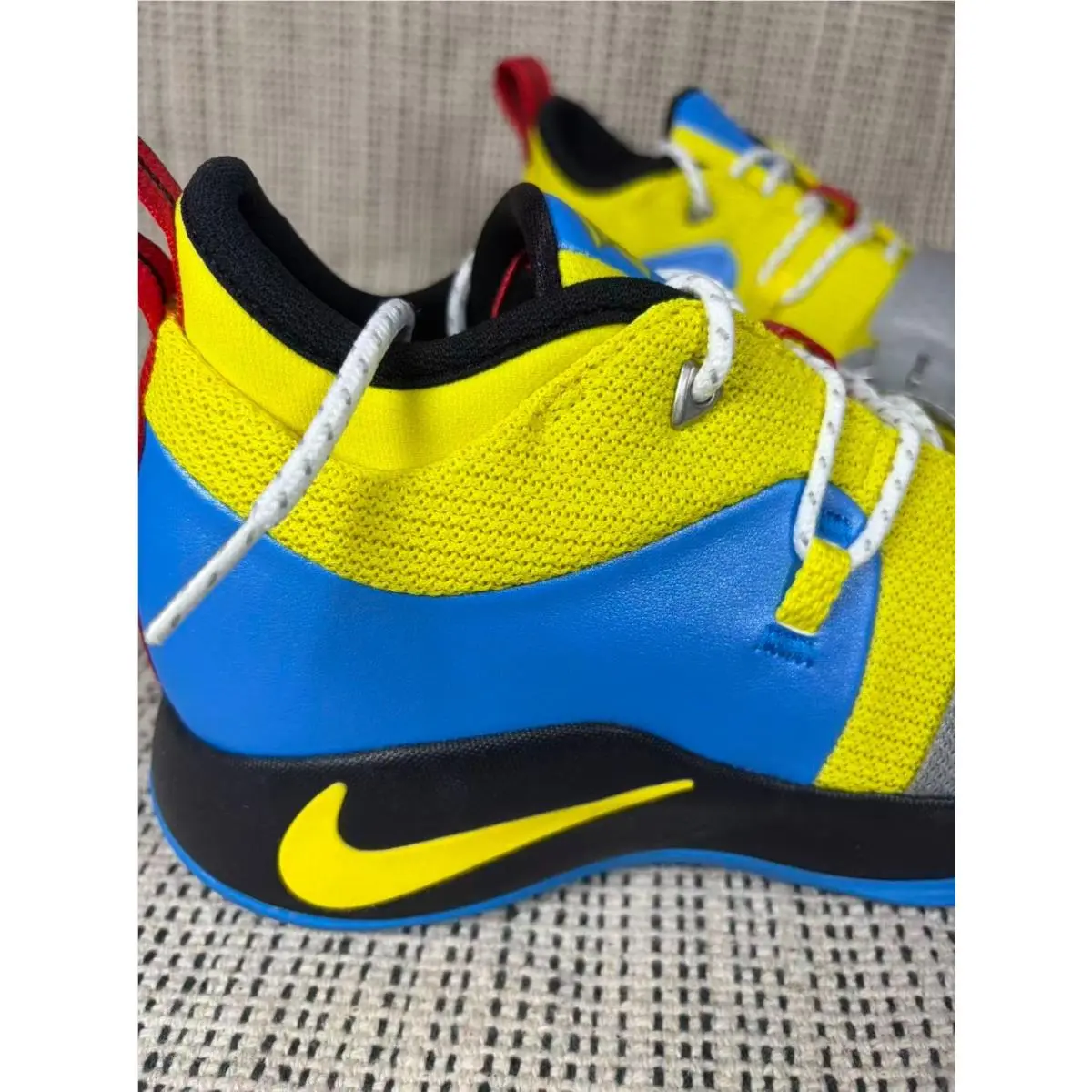 Nike shoes - Nike PG - Yellow 4