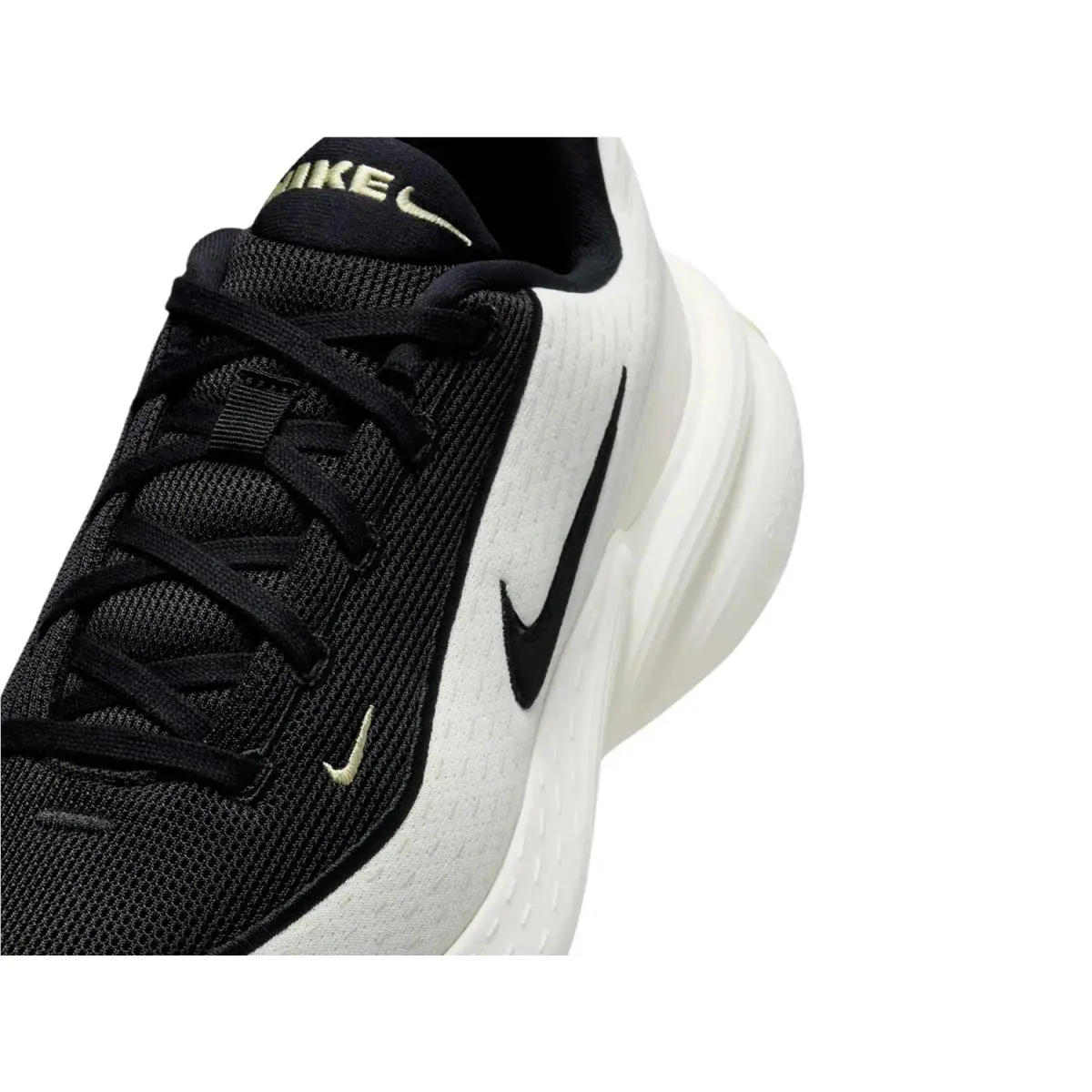 Nike shoes - White/Black 6