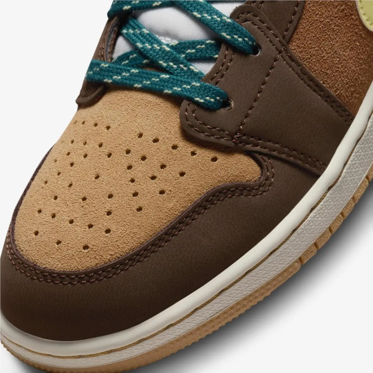 Nike shoes - Nike Air Jordan 1 Mid DZ6335-200 - DZ6335-200 - Brown 4