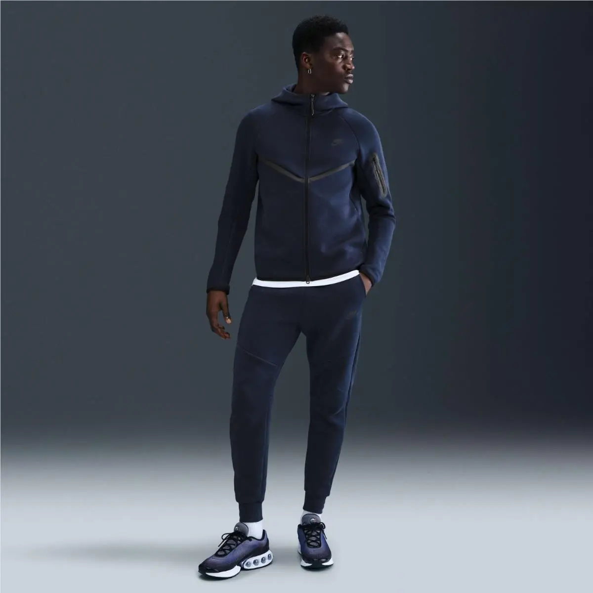 Nike Tech Joggers Men`s Large Blue Fleece Drawstring Waist Ankle Performance