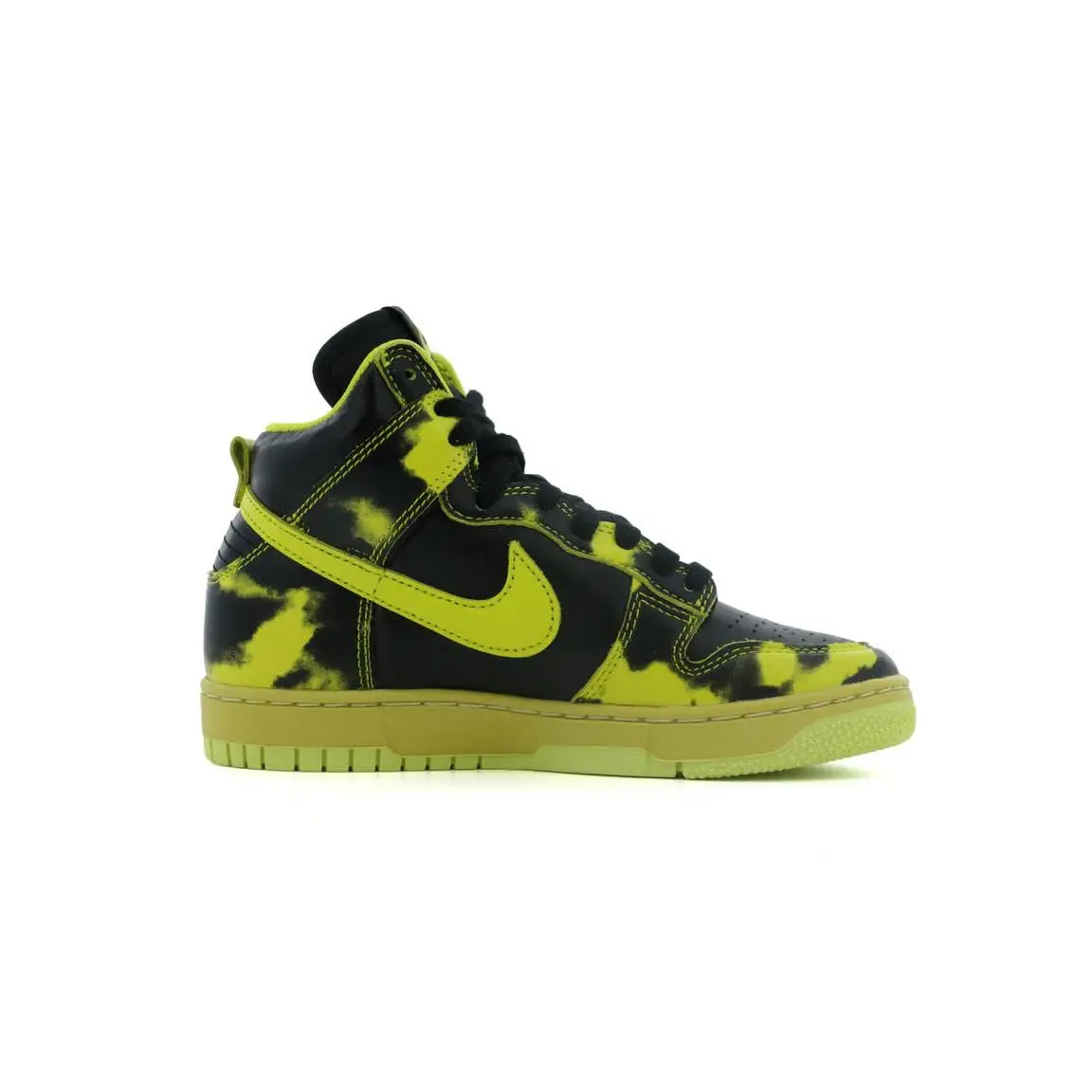 Nike shoes - DD9404001 - DD9404-001 - Yellow 3