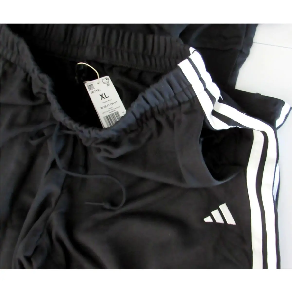 Adidas clothing - JE0017 - JE0017 - Black (UPC: 197612730309) 19