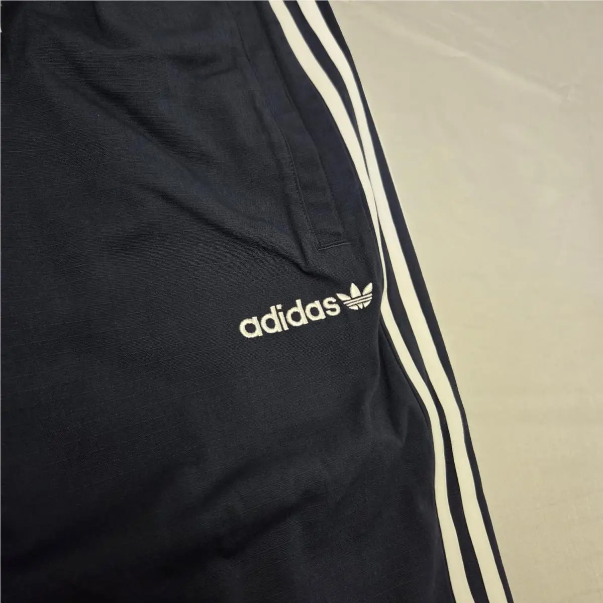 Adidas clothing - Legend Ink (UPC: 196479621577) 1