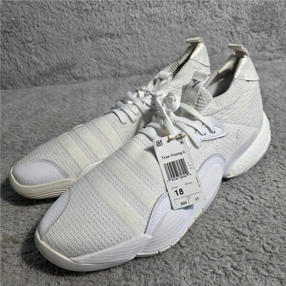 Adidas Trae Young 2 Men`s Basketball Shoes Triple White Size 18 H03844