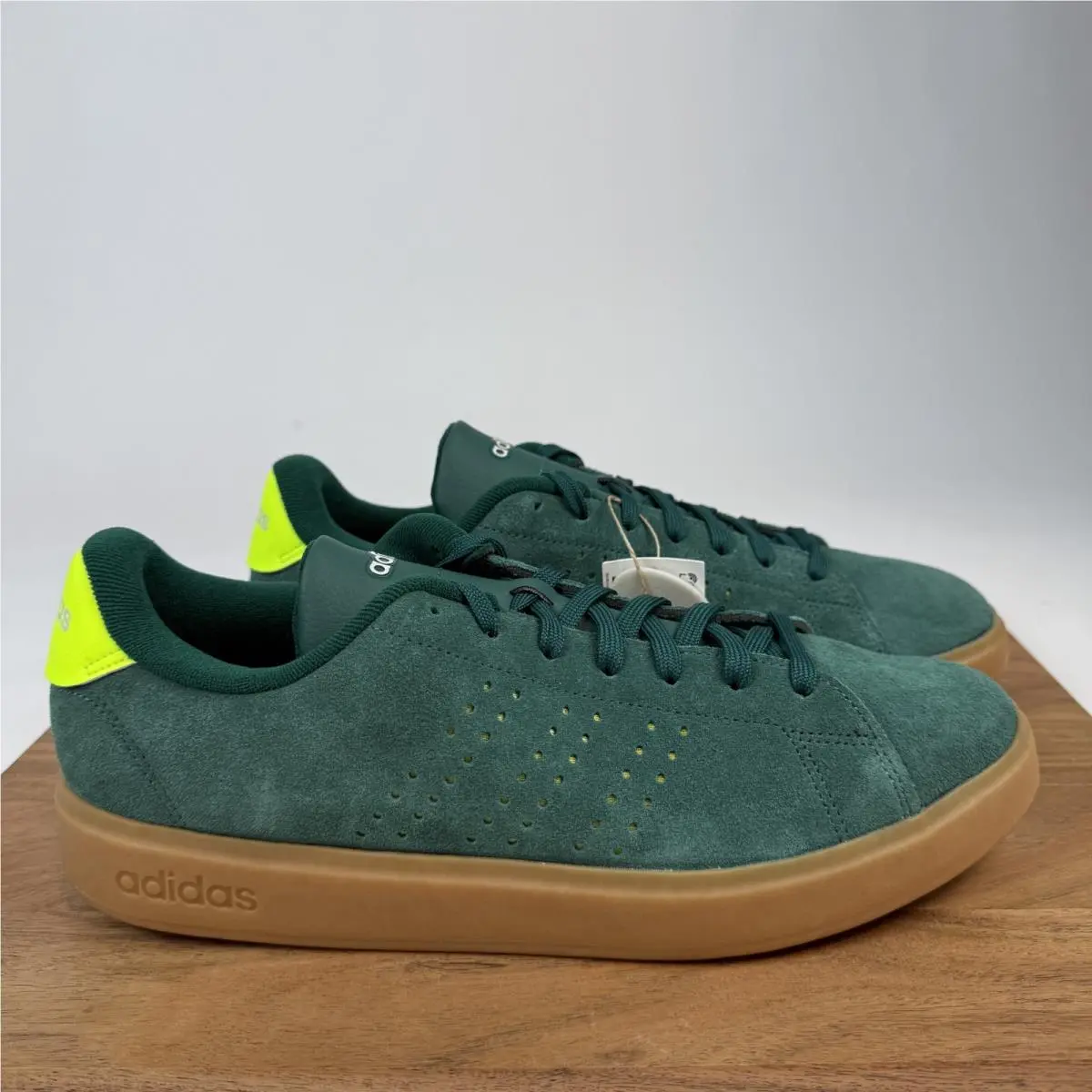 Mens Adidas Advantage 2.0 Collegiate Green Lemon Suede Sneakers Size 11.5