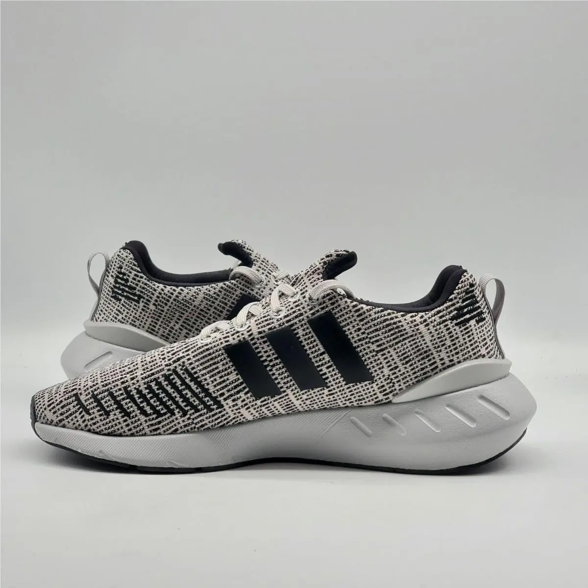 Adidas shoes - adidas Swift Run - Swift Run - GZ1555 - Gray 1