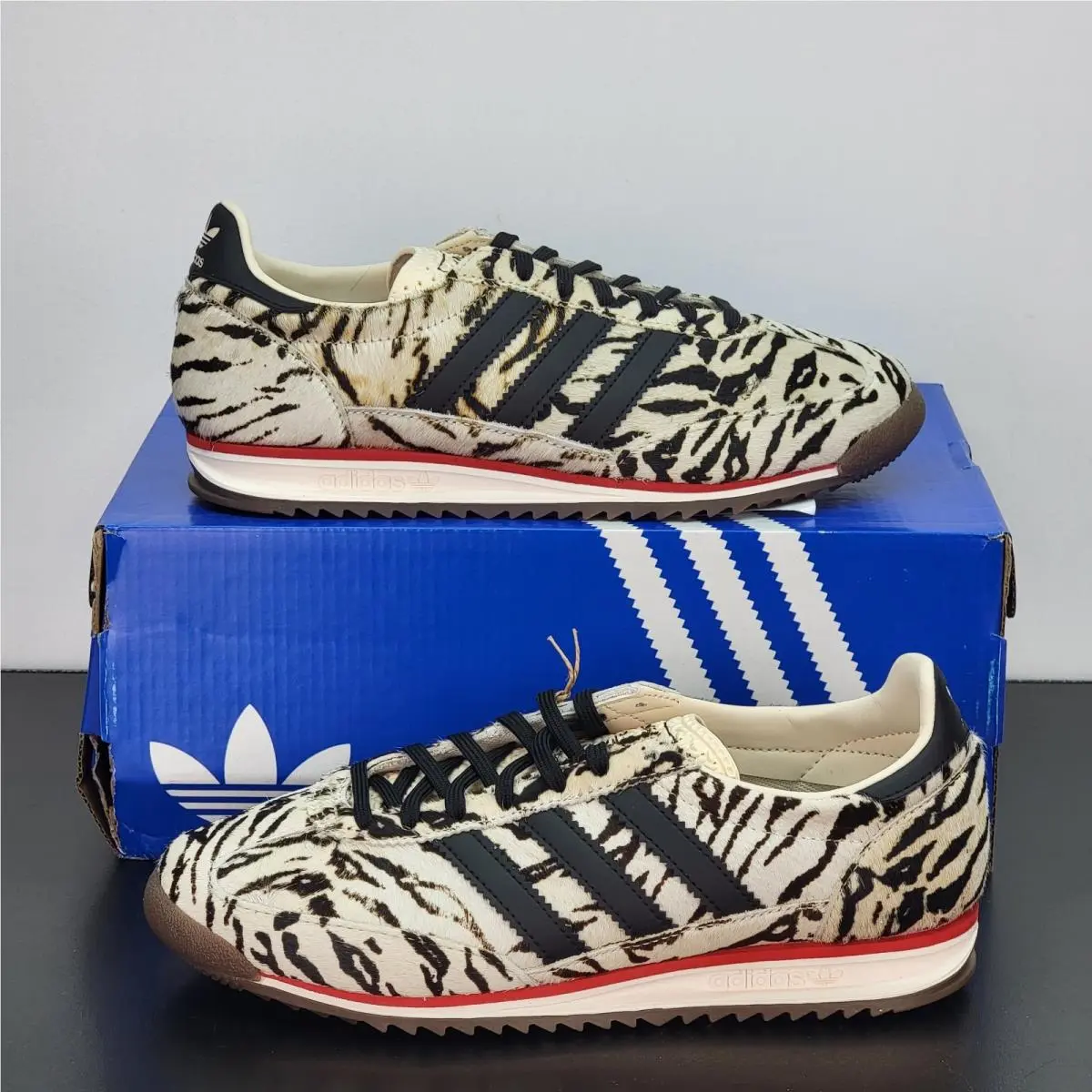 Adidas shoes - adidas SL 72 - KH8811 - Black 1
