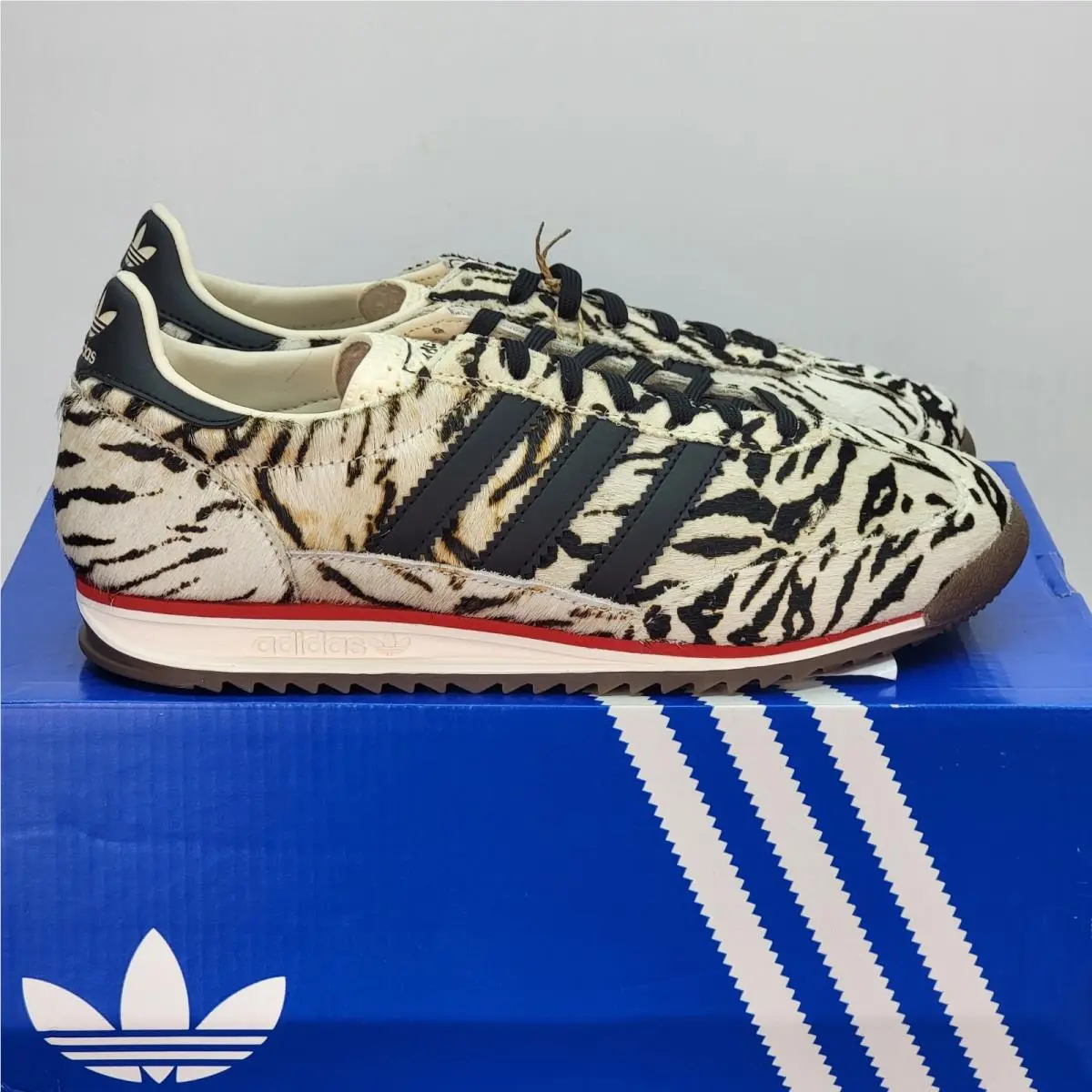Adidas shoes - adidas SL 72 - KH8811 - Black 2