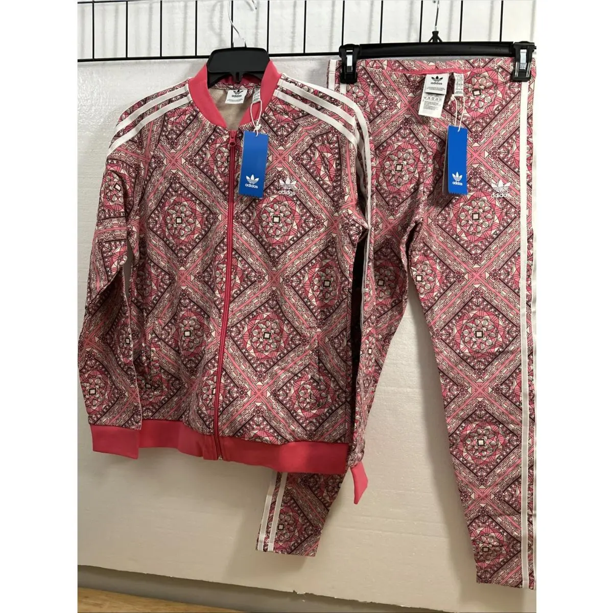 Adidas clothing - Adidas Originals - Originals - Pink 5