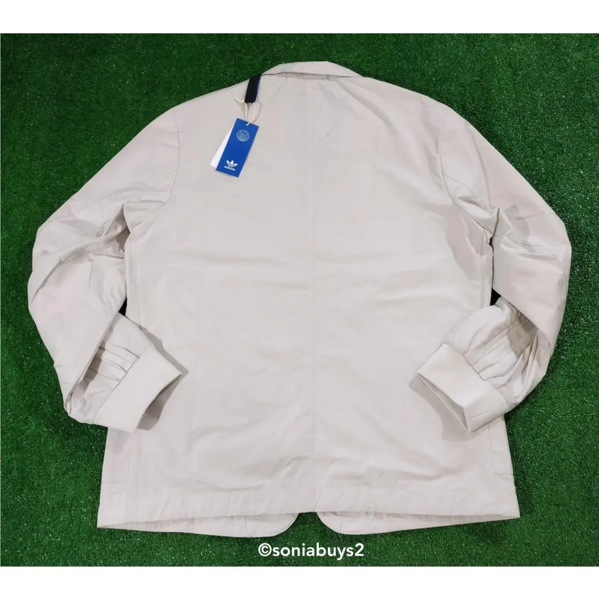 Adidas clothing - Aluminum 3