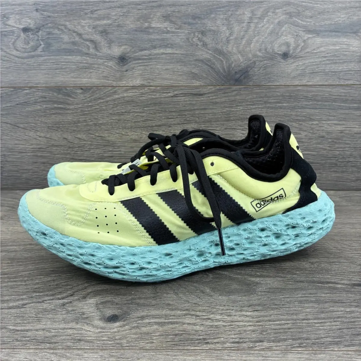 Adidas Zponge Sneakers Mens 9.5 Yellow Teal Black Porous Midsole Low Top Shoes