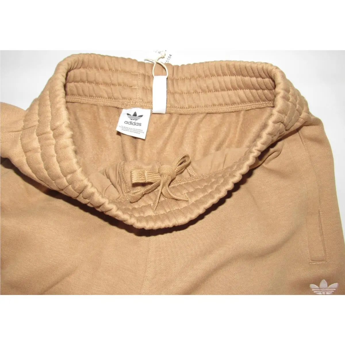 Adidas clothing - JX5184 - JX5184 - Cardboard (UPC: 197622585326) 17