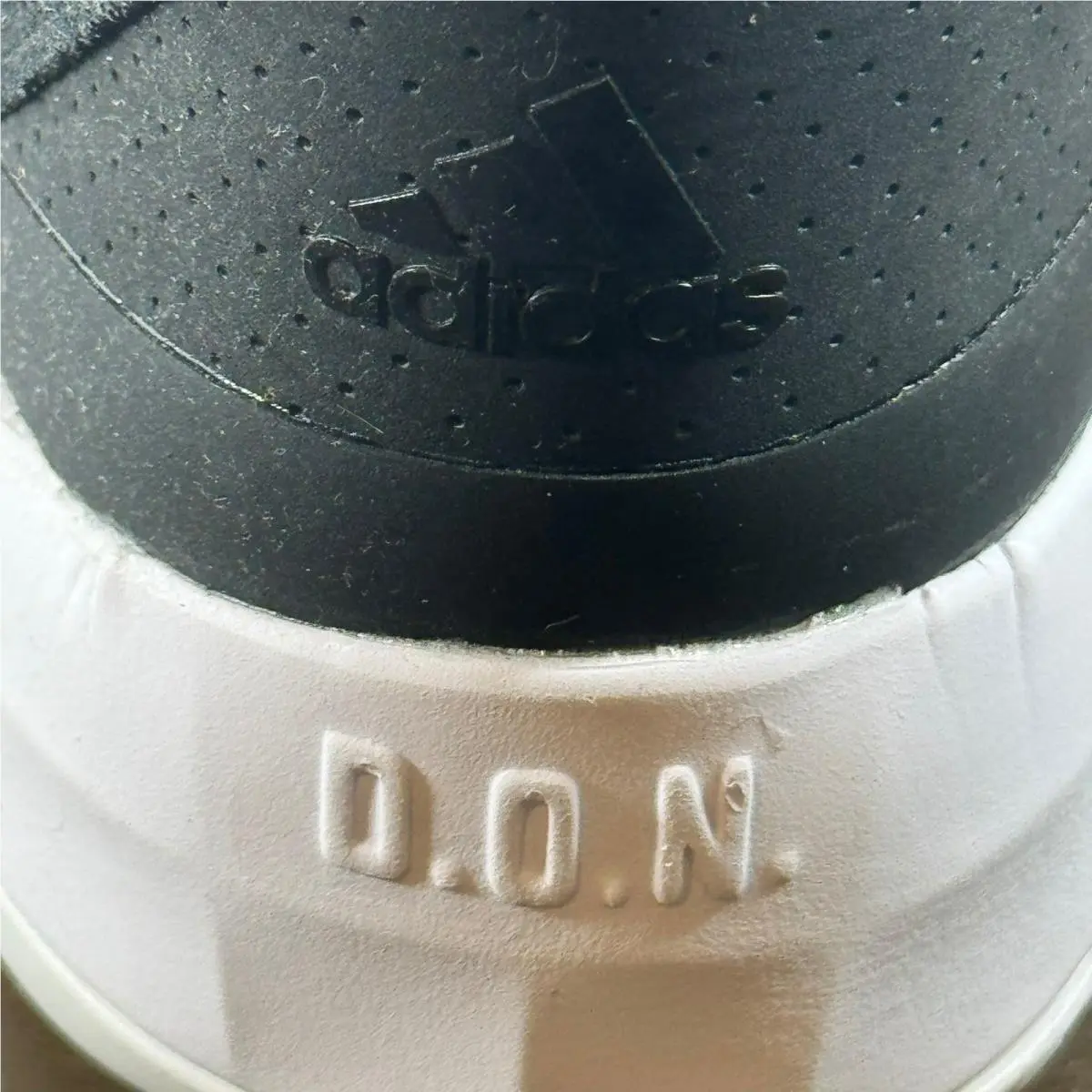 Adidas shoes - D.O.N. Issue 4 - Issue - Blue (UPC: 195740298548) 5