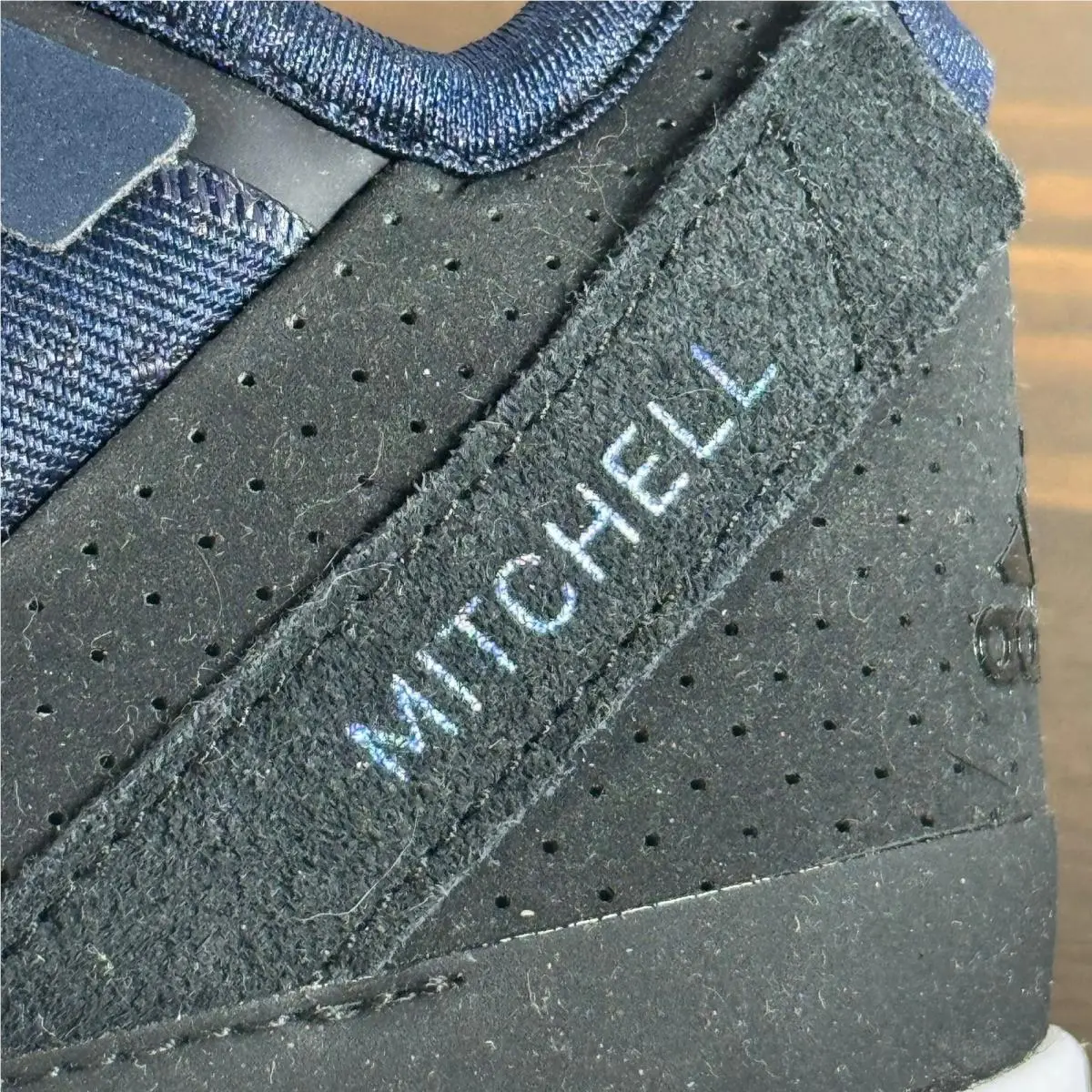 Adidas shoes - D.O.N. Issue 4 - Issue - Blue (UPC: 195740298548) 6