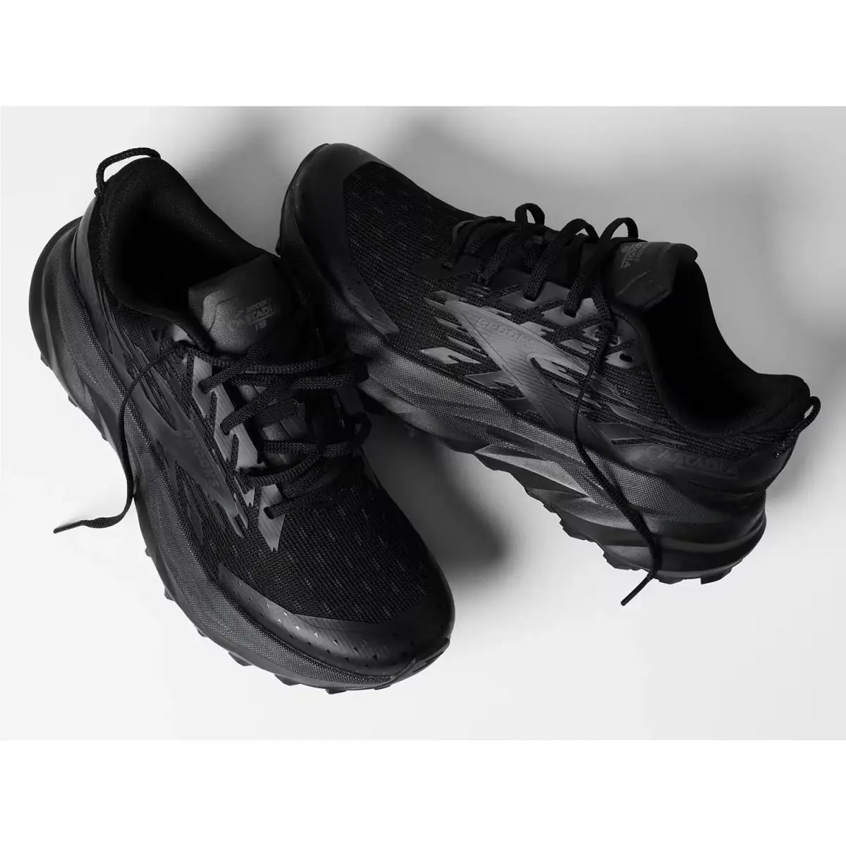 Brooks shoes - Black 4