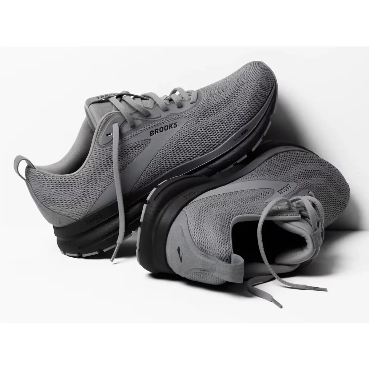 Brooks shoes - Grey/Black 6