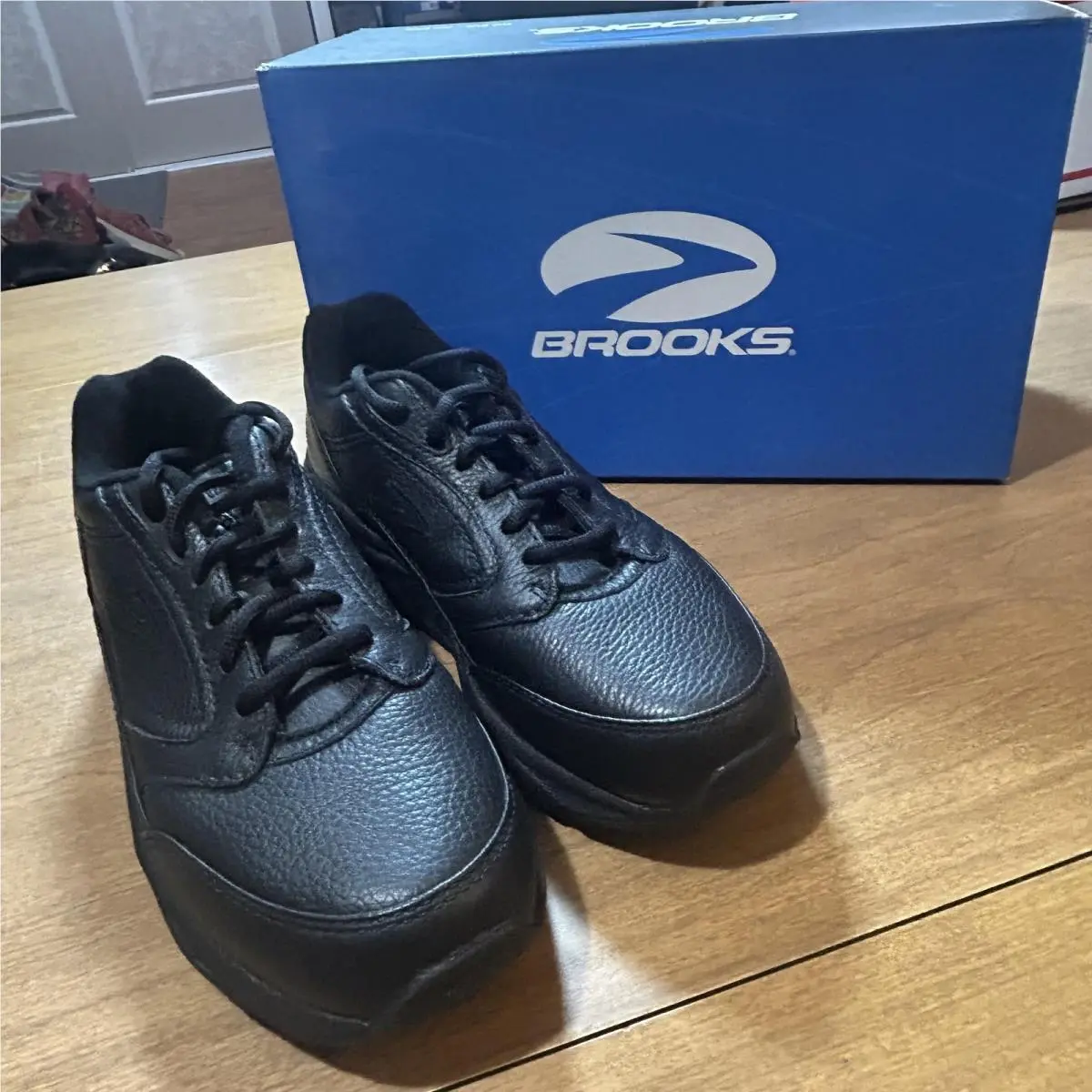 Brooks Addiction Walker Shoes Womens Size 11.5 2A Leather Walking 12032 001