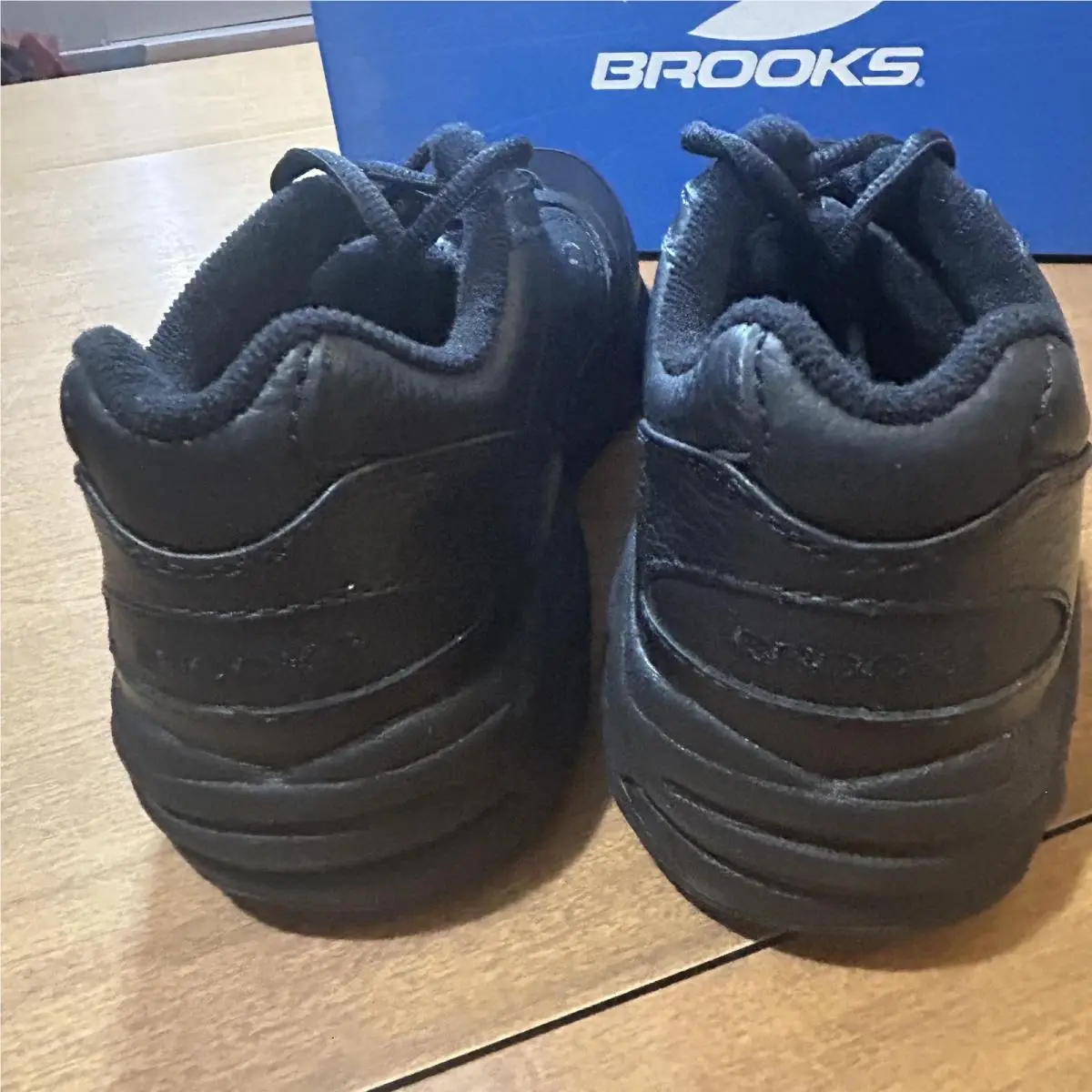 Brooks shoes - Brooks Addiction Walker - Addiction Walker - 12032 001 - Black 3