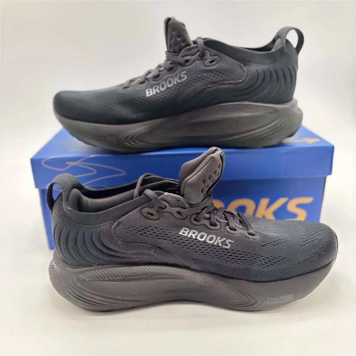 Brooks shoes - Adrenaline GTS Max Cushion - Adrenaline GTS Max Cushion - Black 3