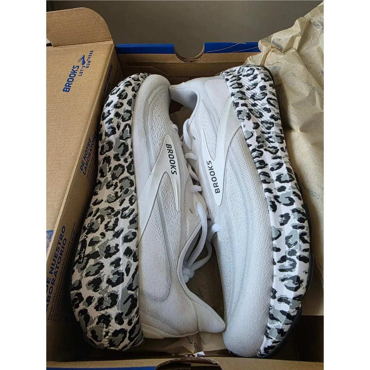 Brooks shoes - Brooks Revel - Revel - White 5