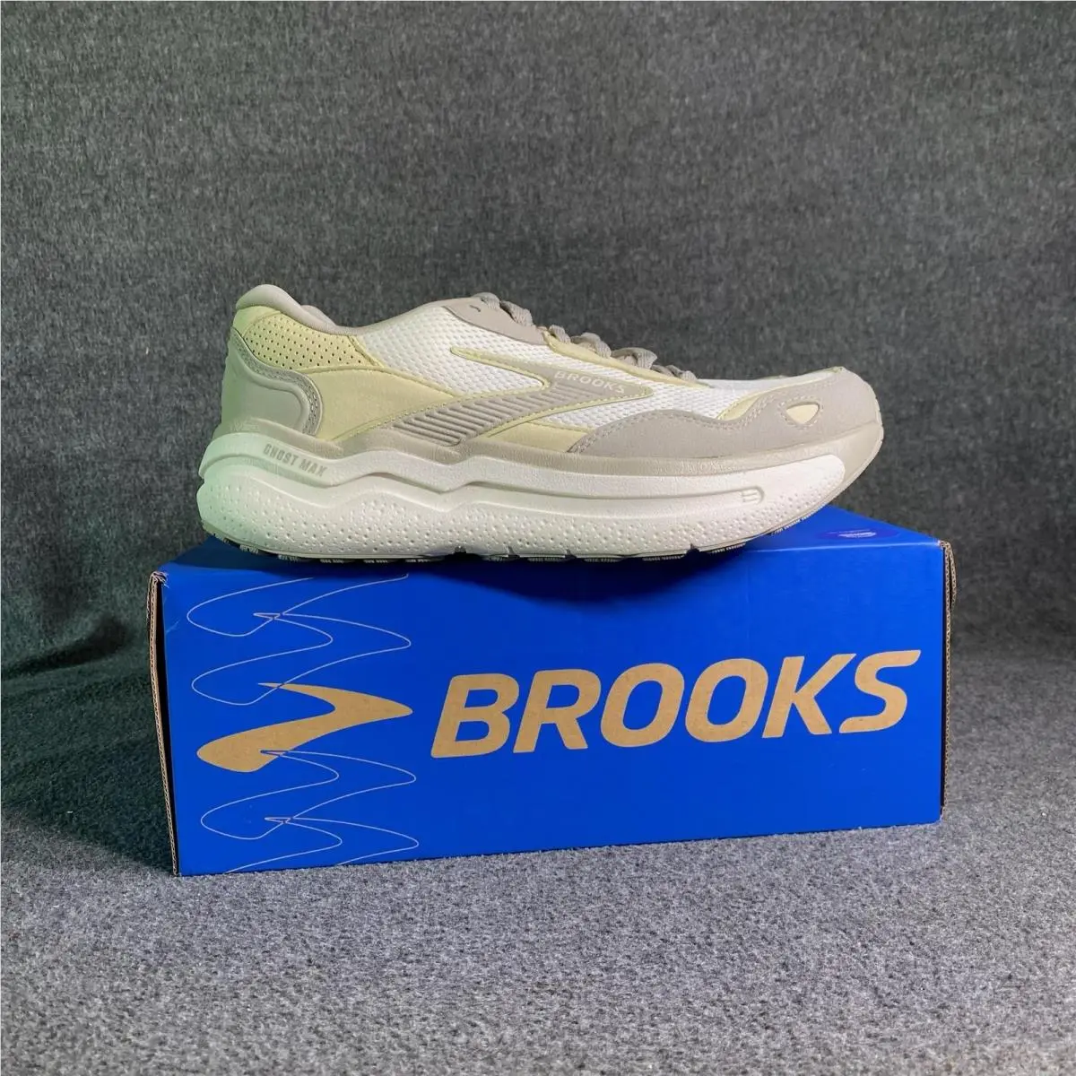 Brooks shoes - Brooks Ghost Max SE - Ghost Max - Beige 3