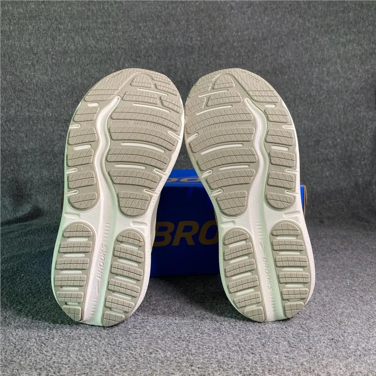 Brooks shoes - Brooks Ghost Max SE - Ghost Max - Beige 4