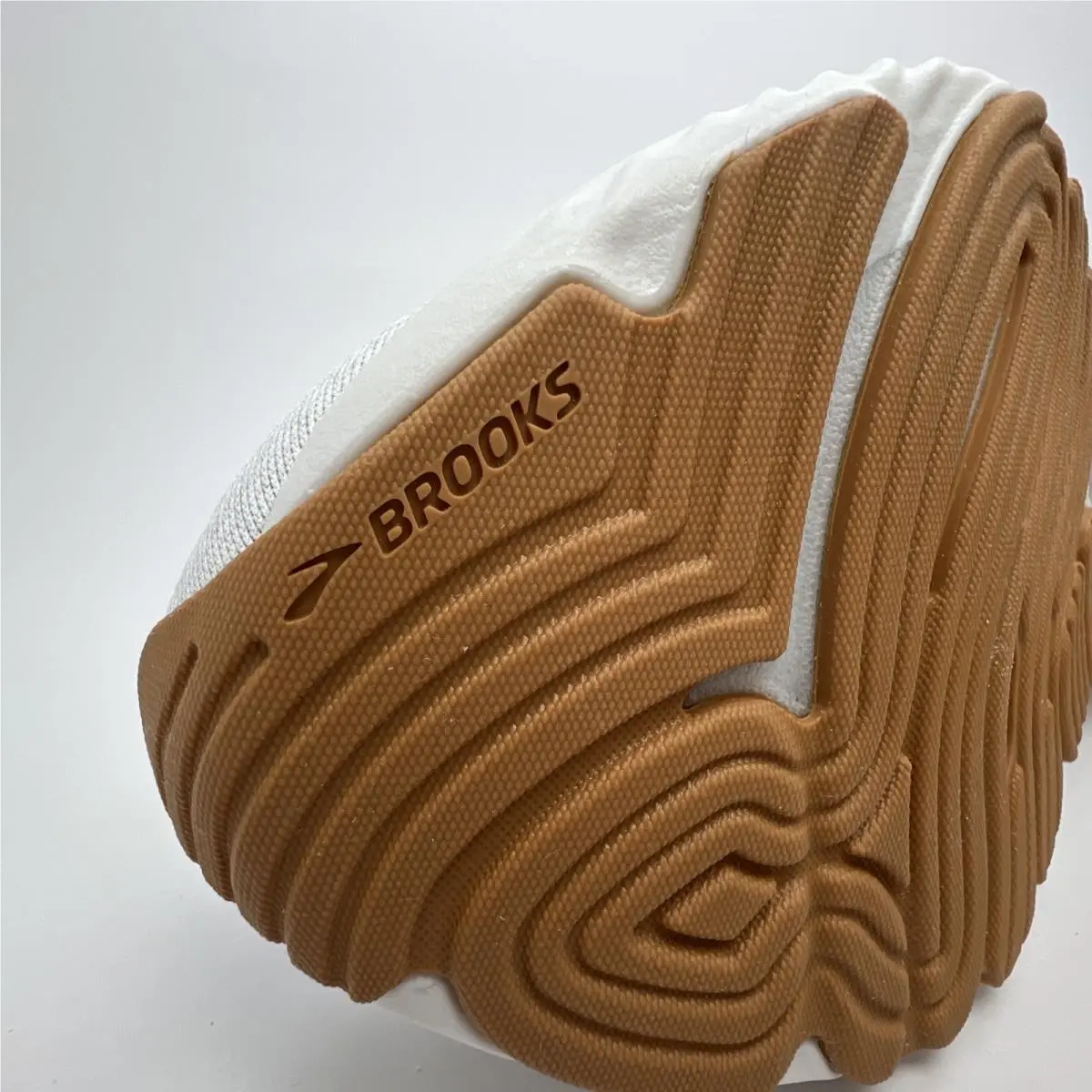 Brooks shoes - Brooks Glycerin 22 - Glycerin - 120434-1D-135 - White, Grey, Black (UPC: 195394677225) 10