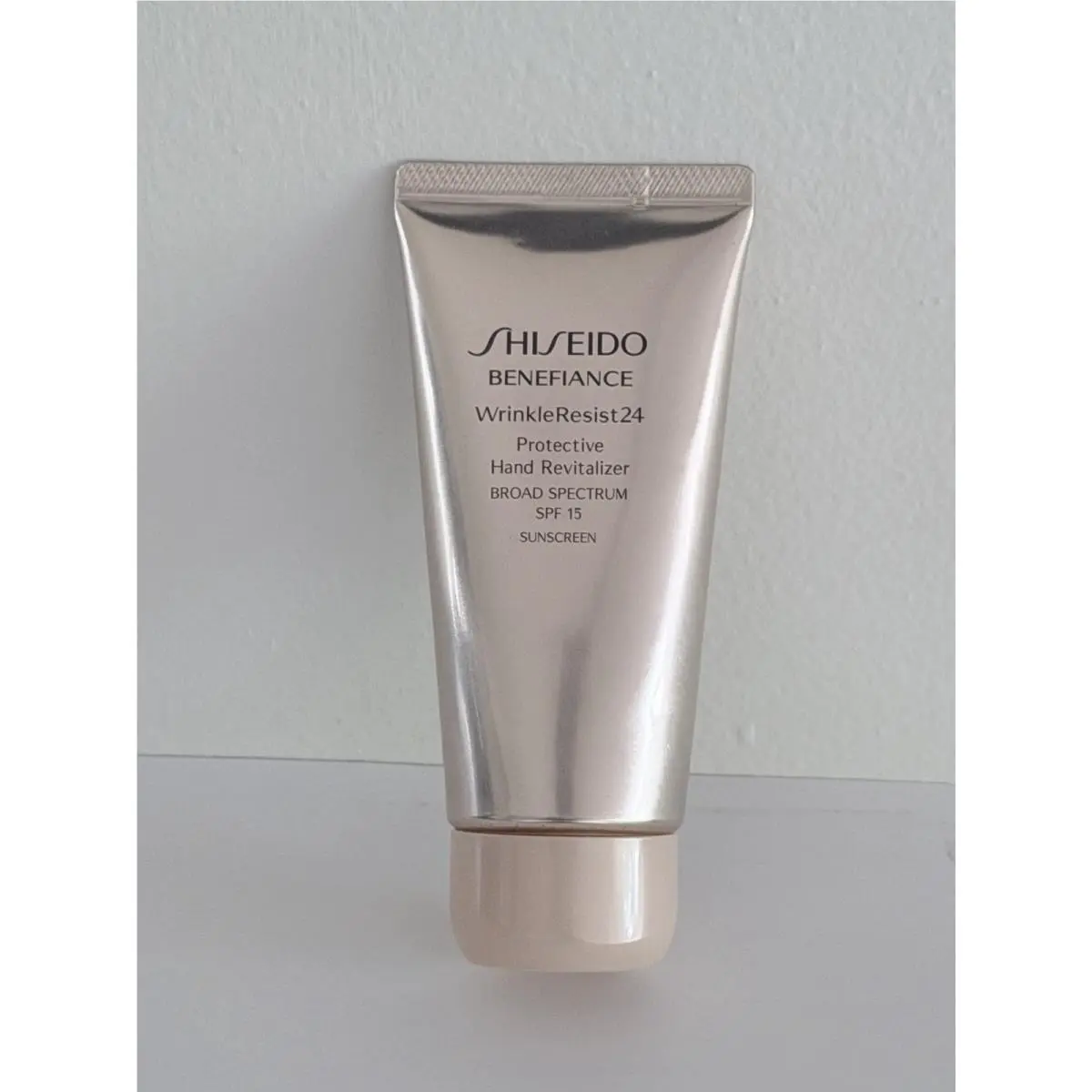 Shiseido Benefiance Wrinkleresist 24 Hand Revitalizer Spf 15 Sunscreen 2.6 Oz