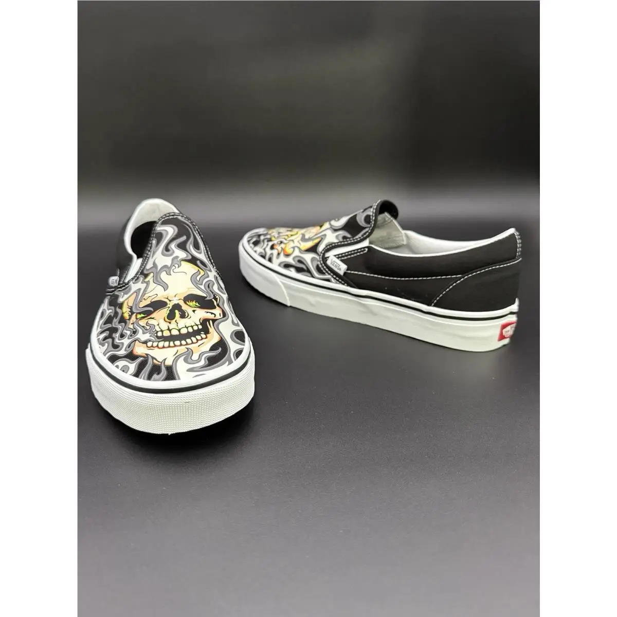 Vans shoes - VANS Classics - Classics - VN0009Q7BMX - White 8